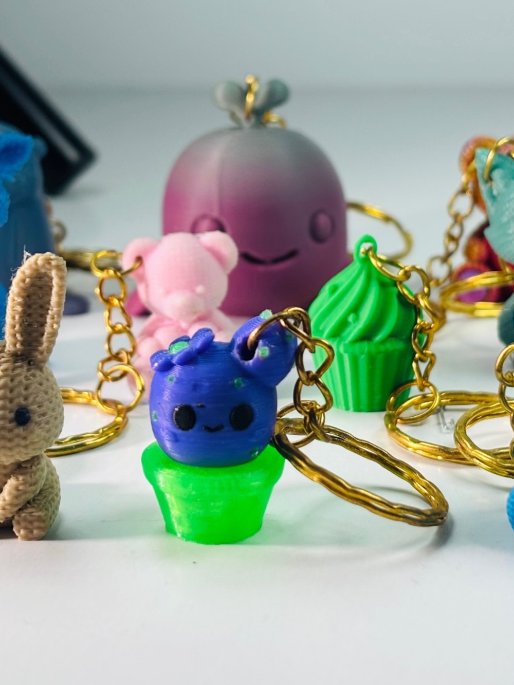 Bag of 10pcs Keychains Different Design multicolor mix New